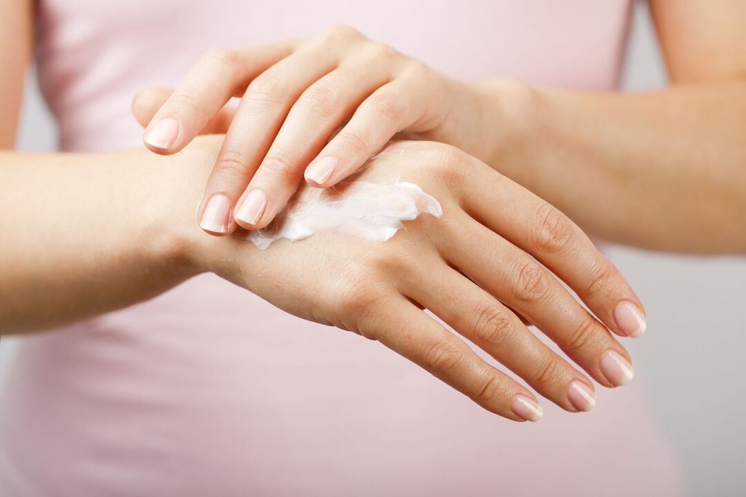 mushroom treatment with Keramin cream